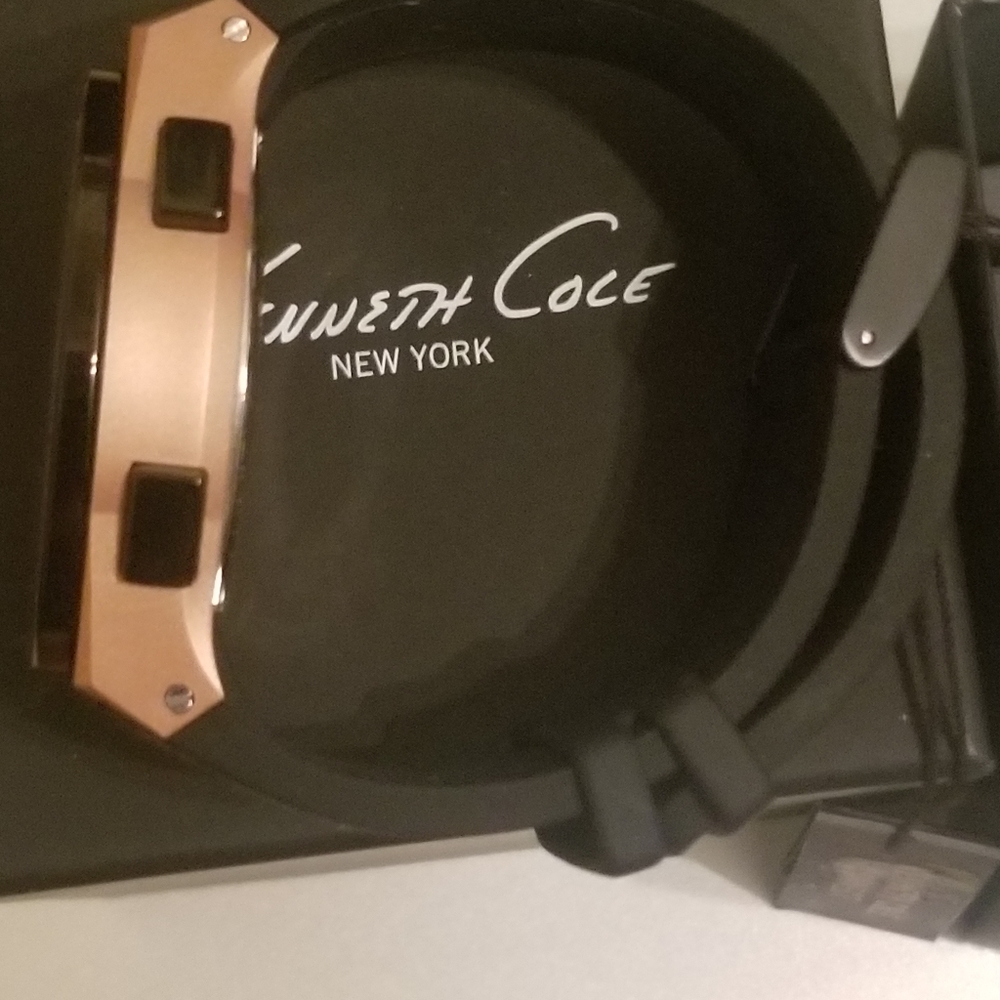 Watch - Picture 8 of 9